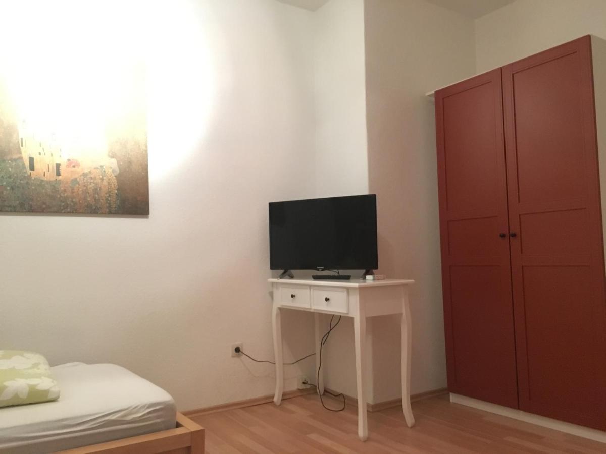 Appartement Messe Zu Fuss à Hanovre Extérieur photo
